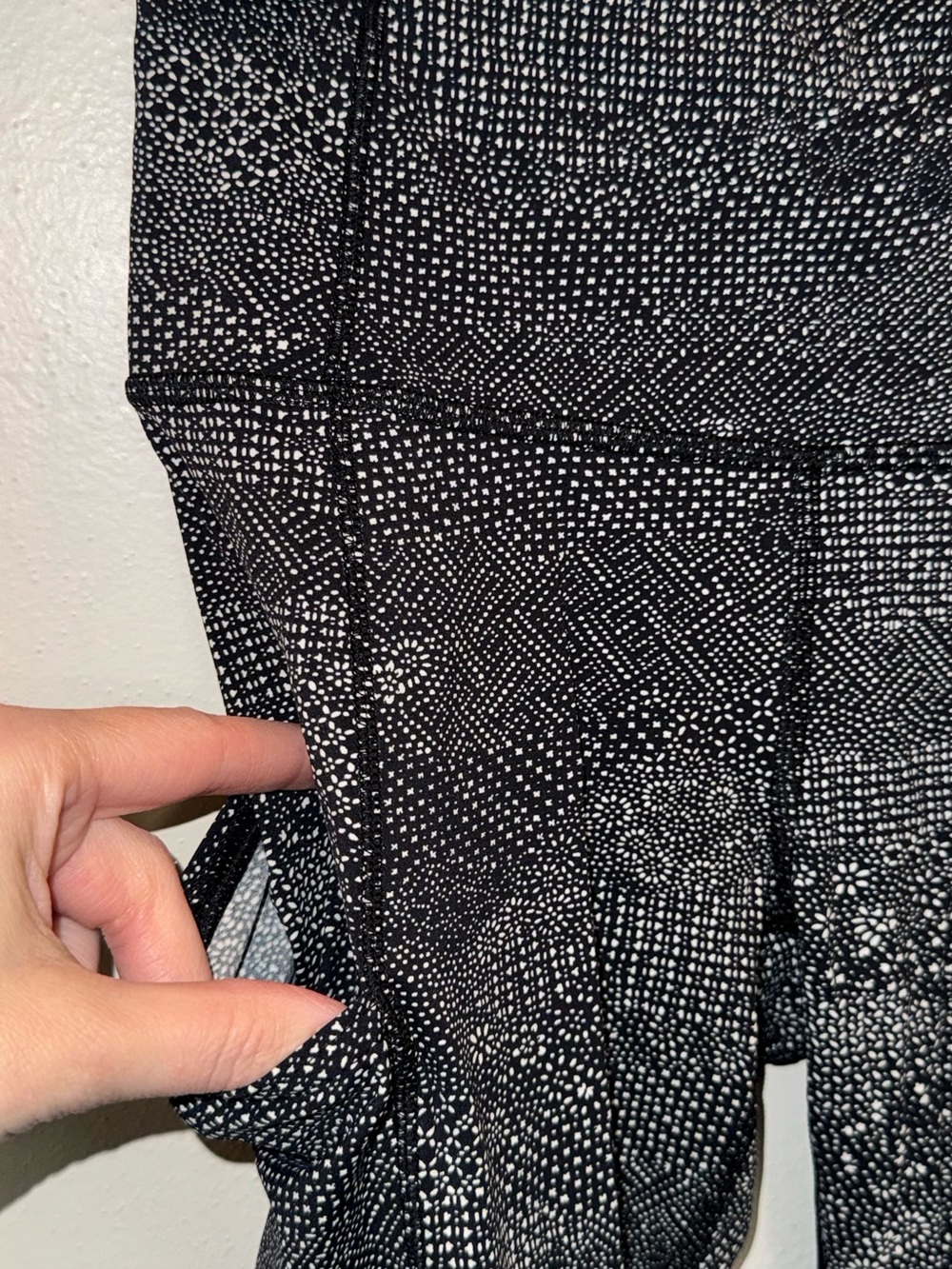 Lululemon Fast & Free 7/8 Tight II Leggings Size 6 - Picture 5 of 13